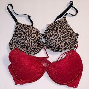 2 Victoria’s Secret Push Up Bras